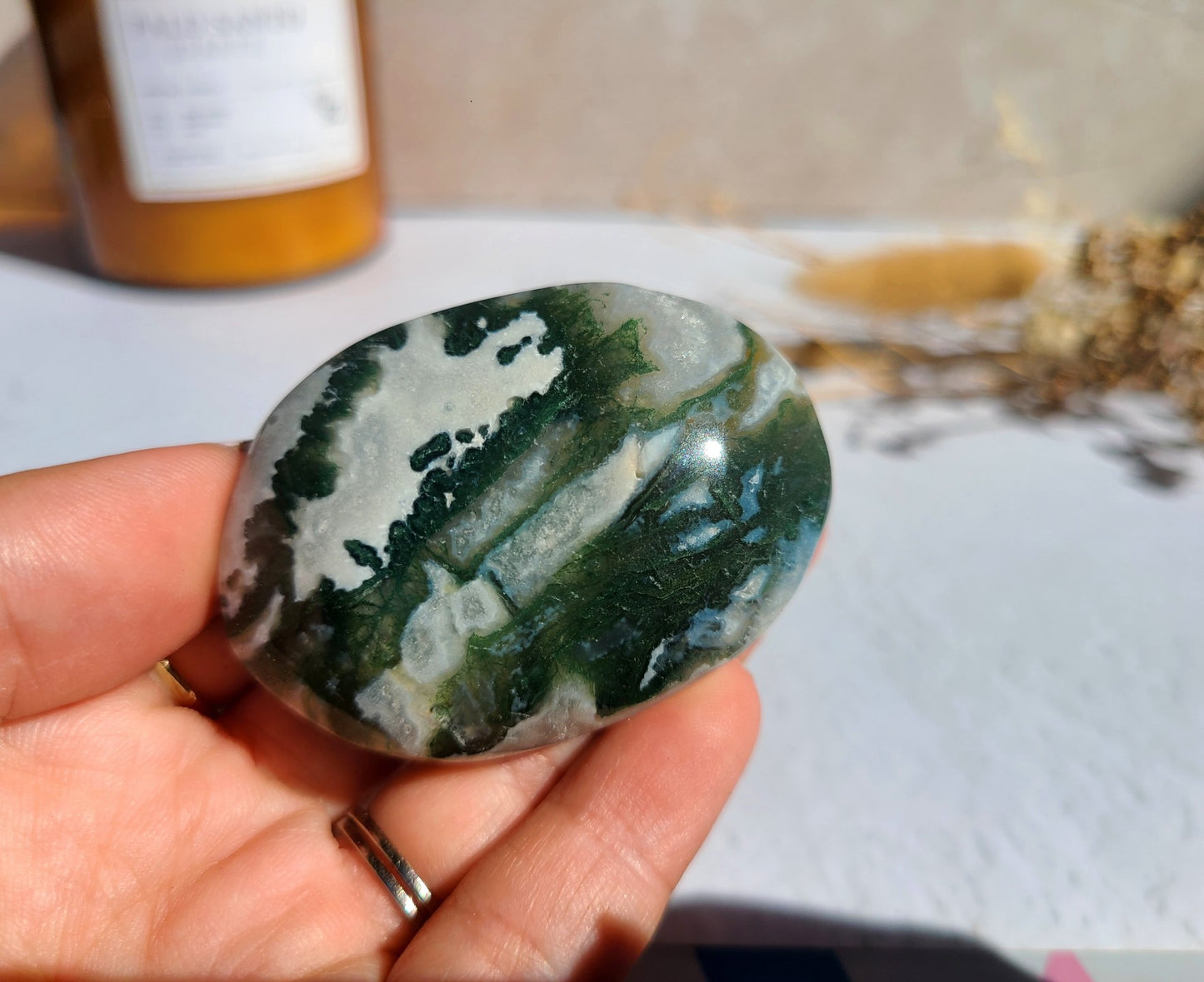 Druzy Moss Agate Palm Stone 02