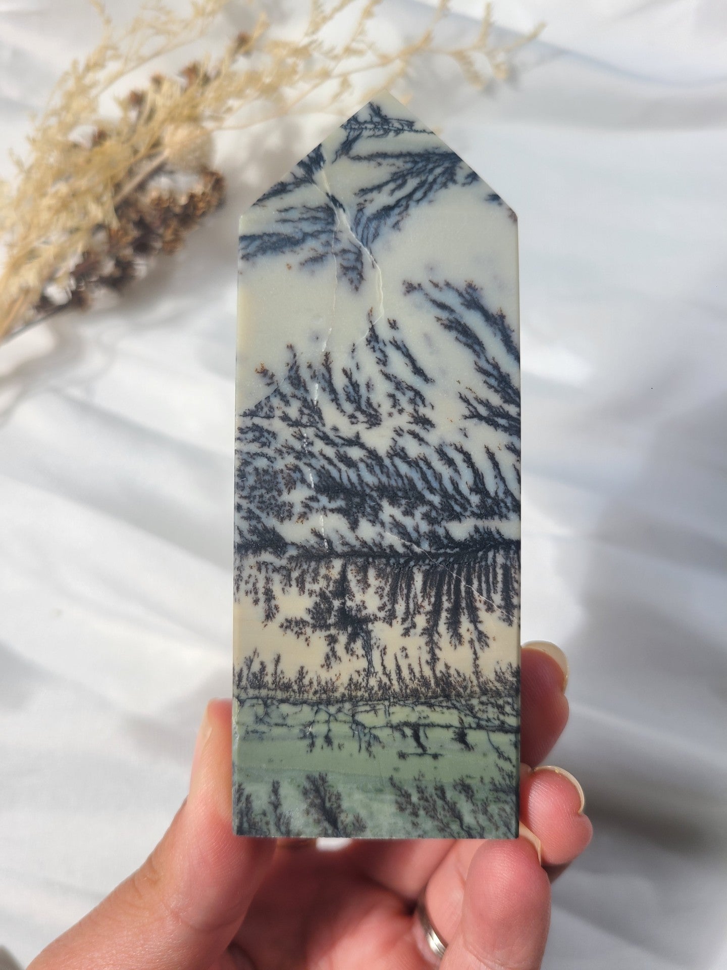 Dendritic Agate Tower 02