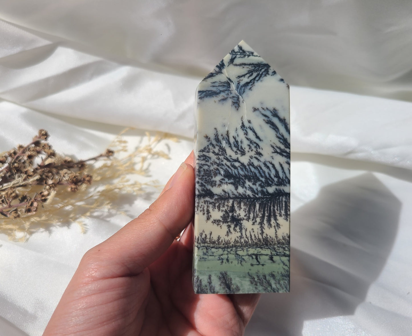 Dendritic Agate Tower 02