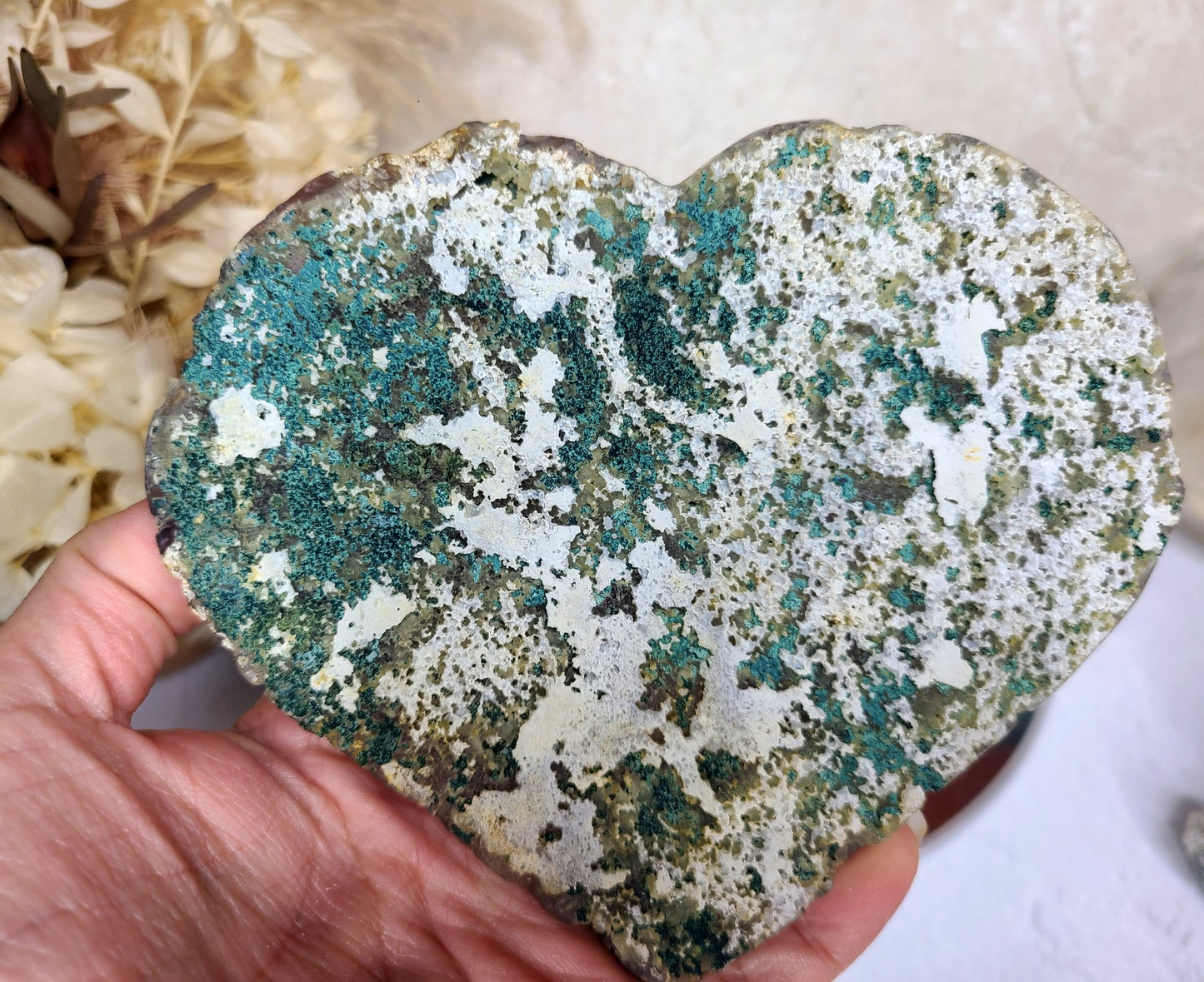 Flower Amethyst Heart on Display Stand 01