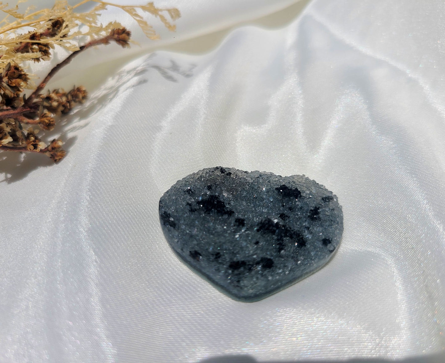 Black Galaxy Amethyst Heart 02