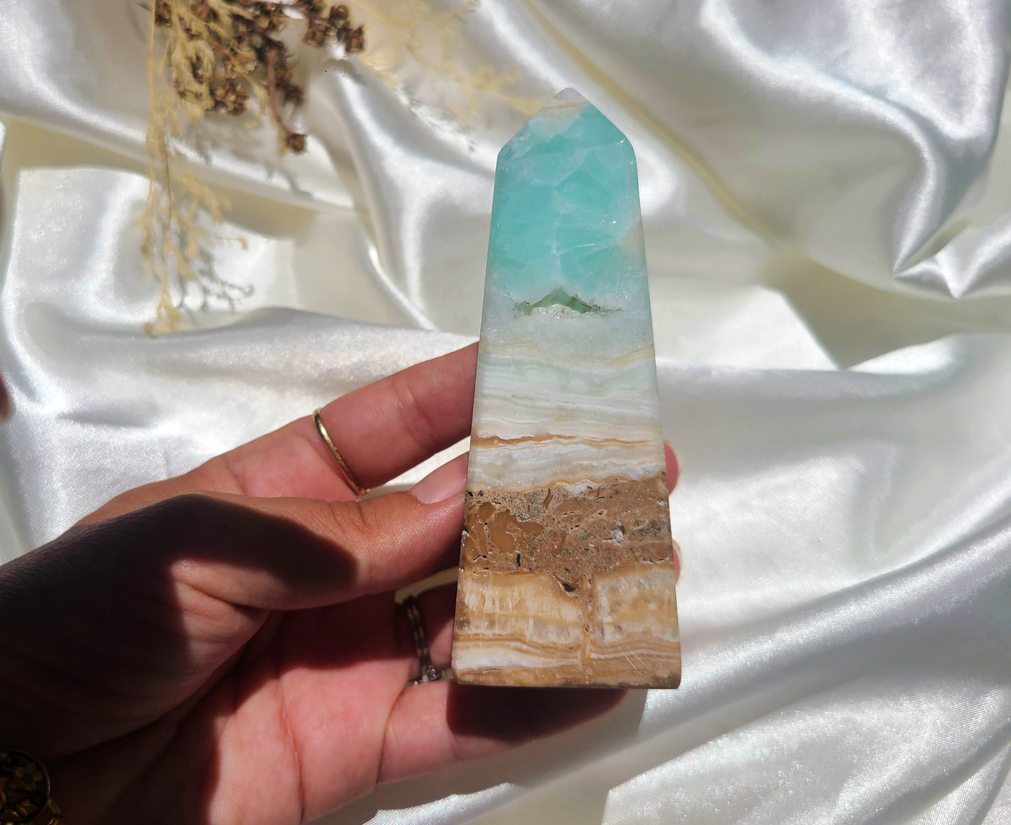 Caribbean Calcite Obelisk 01