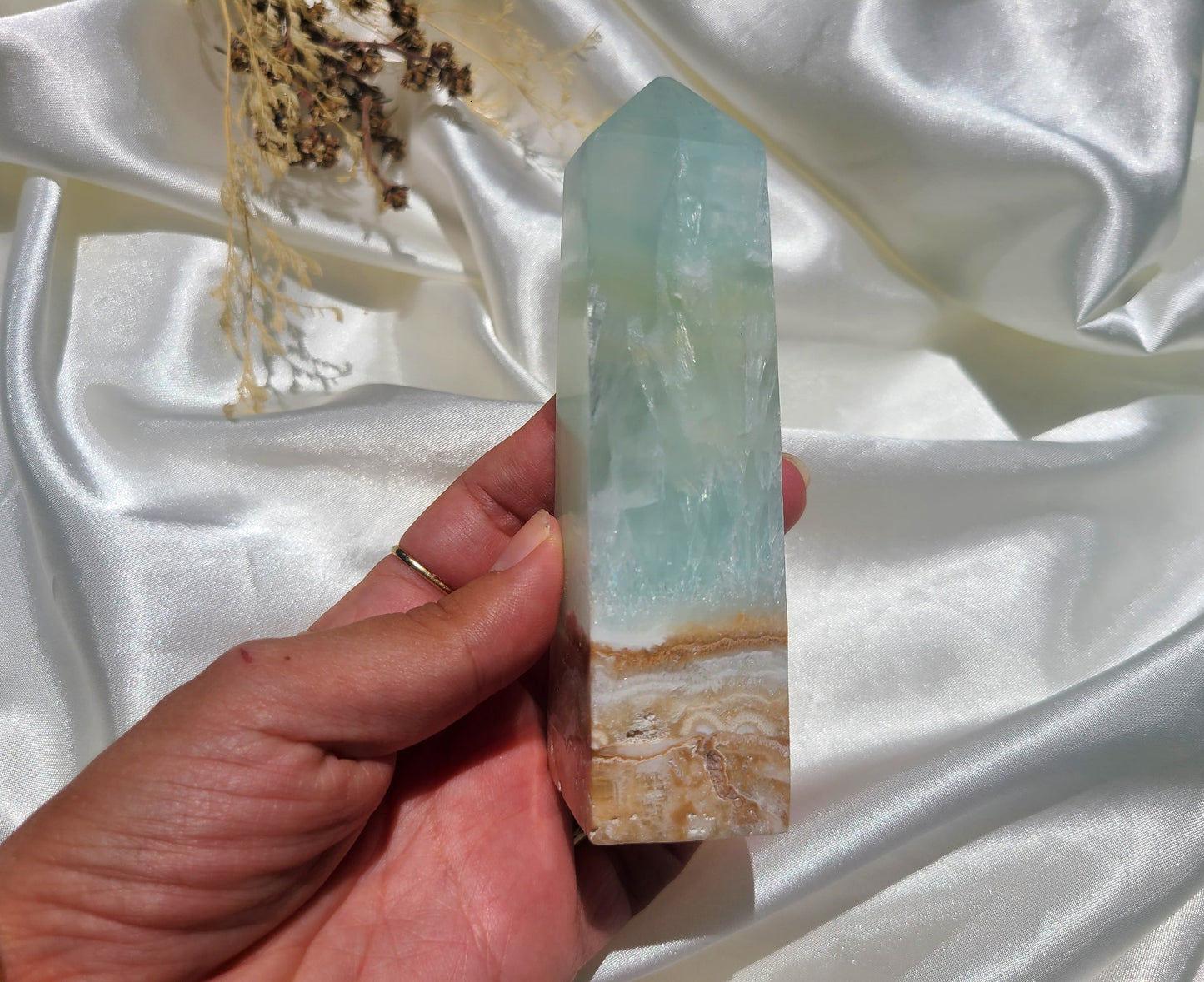 Caribbean Calcite Obelisk 02