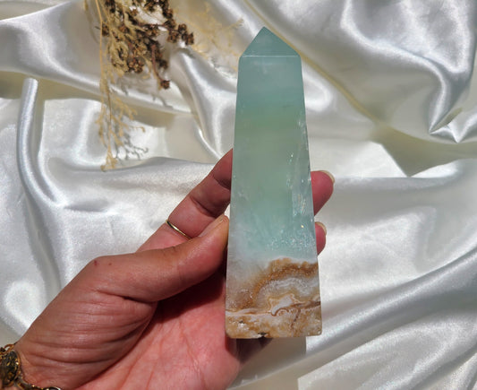 Caribbean Calcite Obelisk 02
