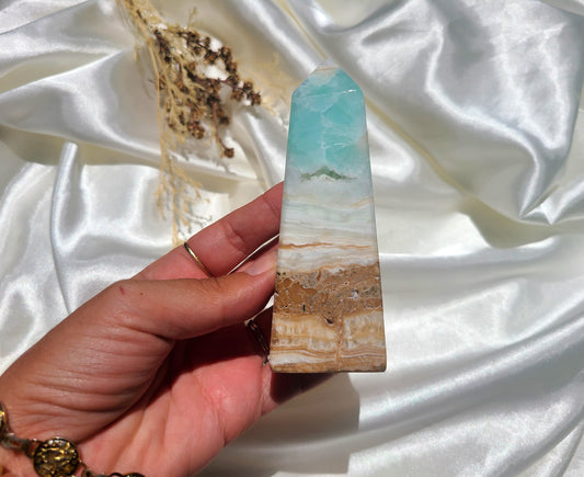 Caribbean Calcite Obelisk 01