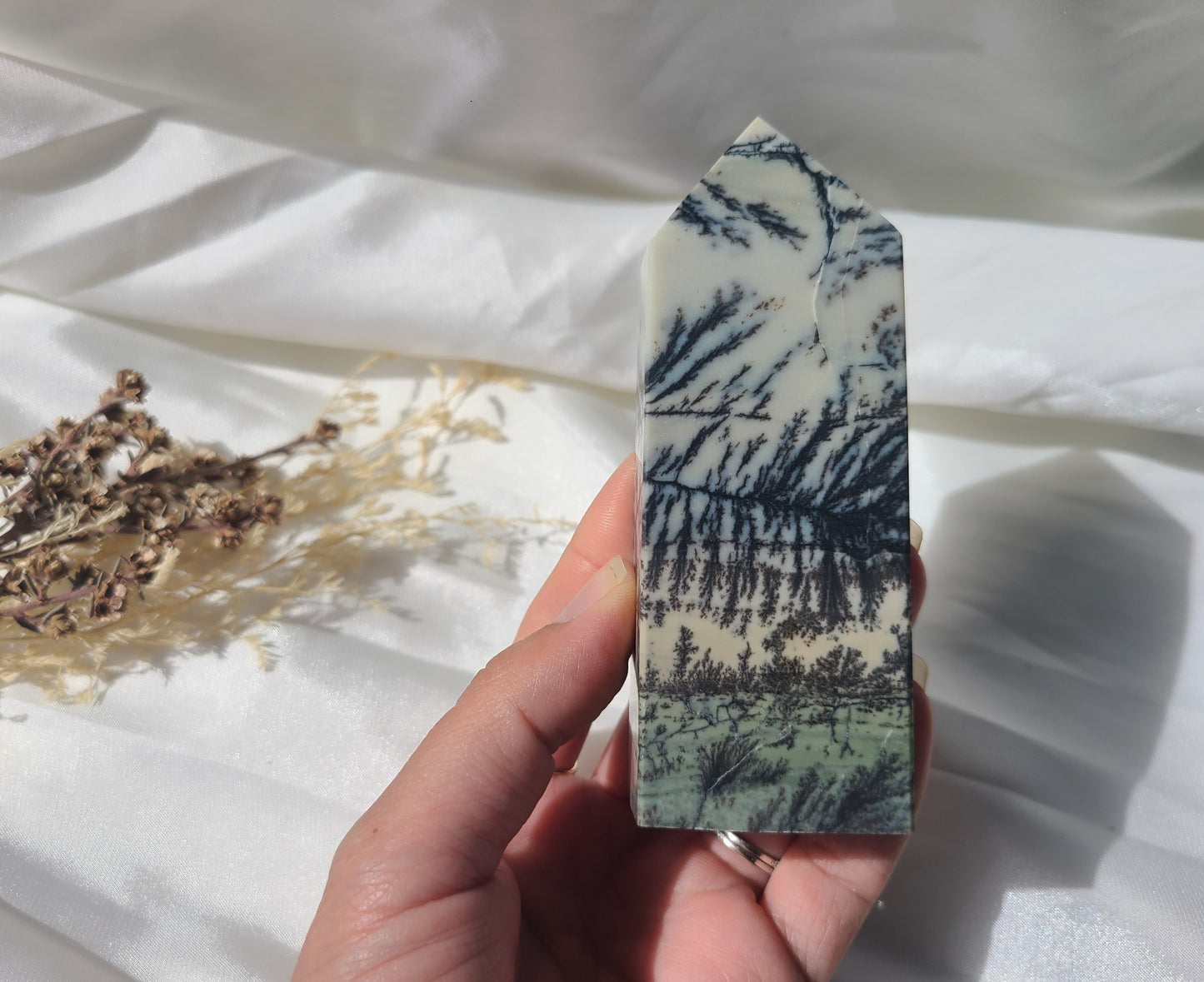 Dendritic Agate Tower 02