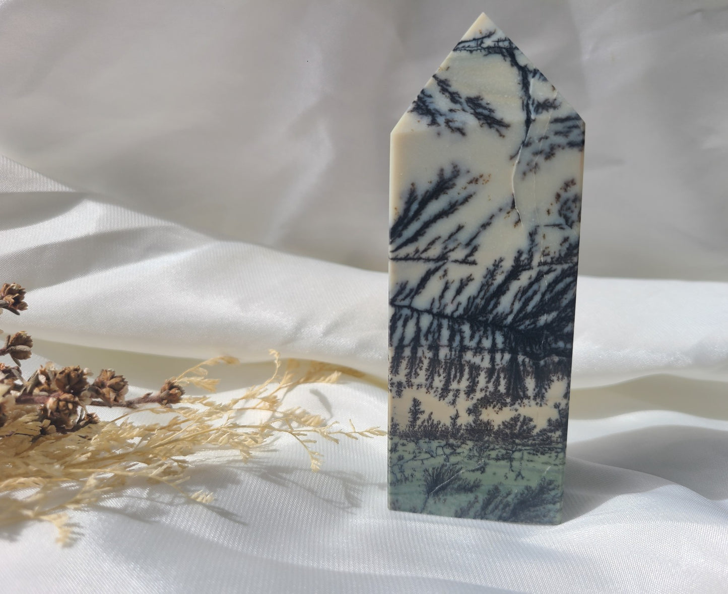 Dendritic Agate Tower 02