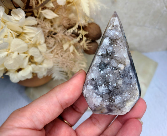 Druzy Agate Diamond 22
