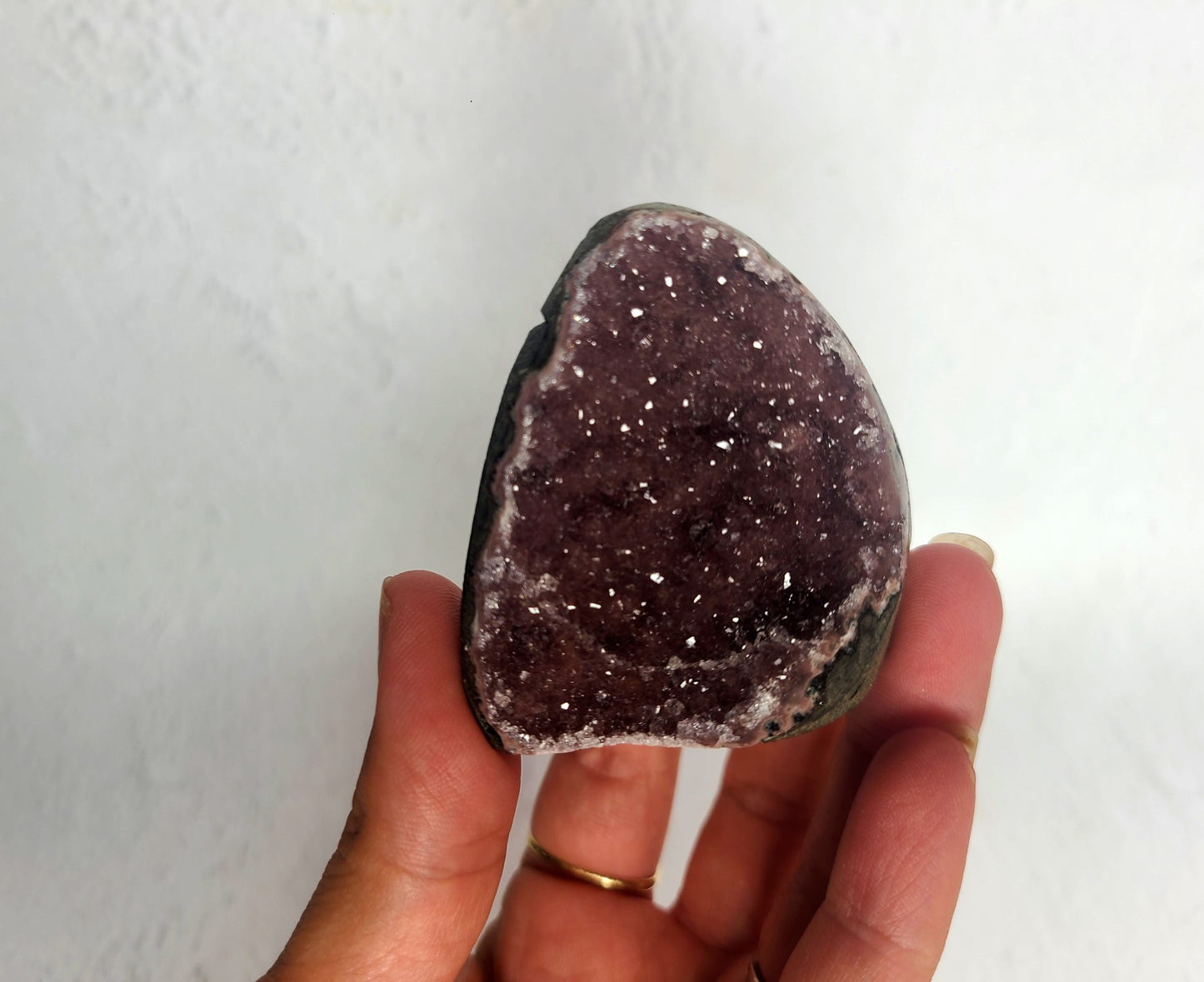 Cranberry Galaxy Amethyst Cut Base 01