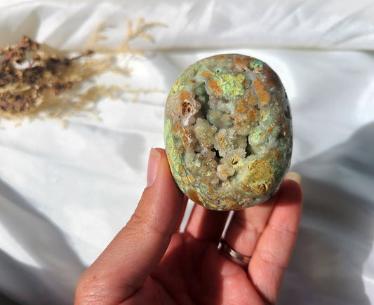 Druzy Smithsonite Palm Stone